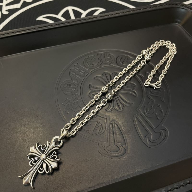 Ch*0me He**ts necklaces